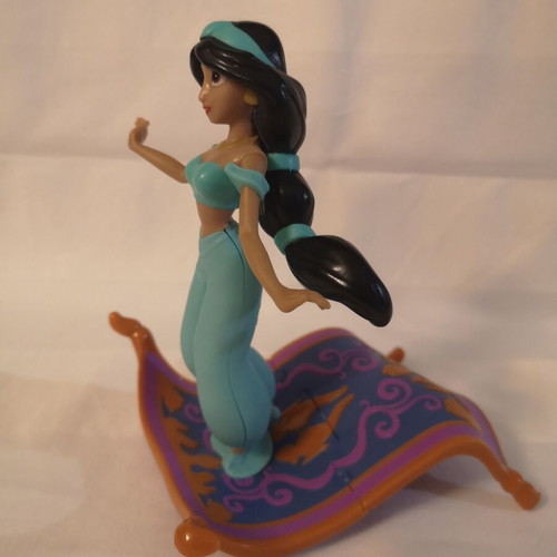 Kinder Maxi Jasmine figure like new, Disney princess