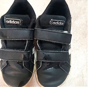 Αθλητικά παπούτσια Adidas, 26