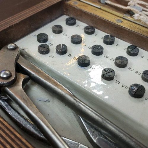 Collectible OSE seal and key set like new