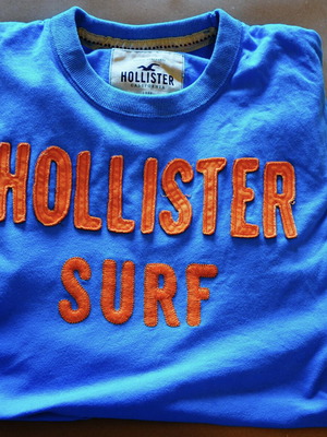 Hollister t-shirt Large σαν καινούργιο, μπλε και πορτοκαλί