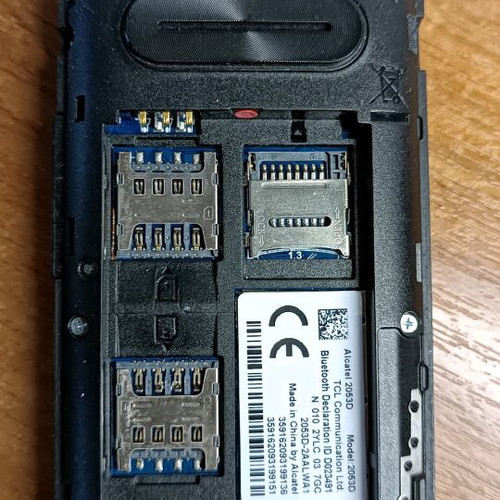 Alcatel mobile phone for parts with broken screen without battery