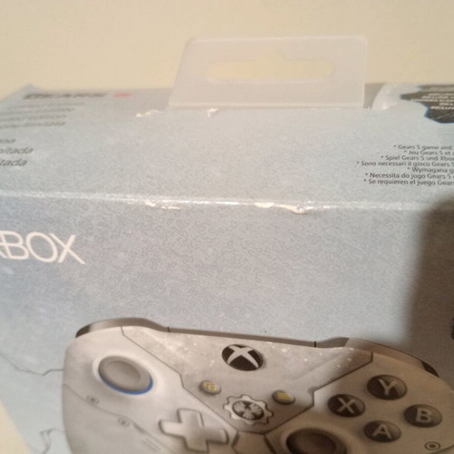Xbox Gears of War 5 Kait Diaz limited edition wireless controller