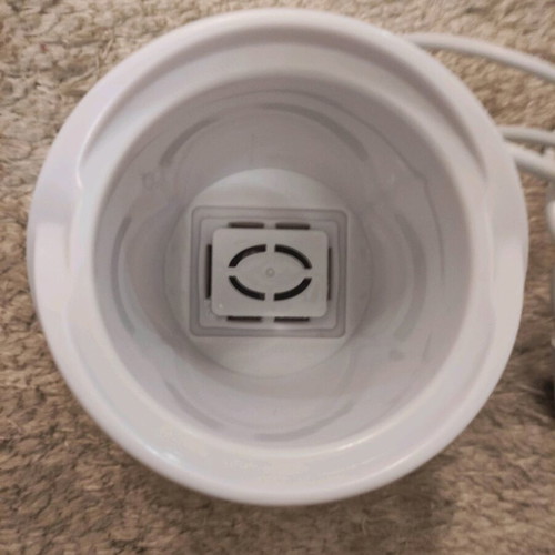 Avec HB-002 Baby Bottle Warmer like new with box