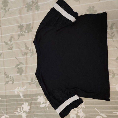 Nike cropped top black, used, size XS
