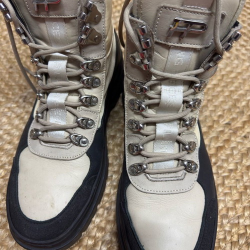 FILLINGS PIECES boots like new, size 41-42.5, black-beige