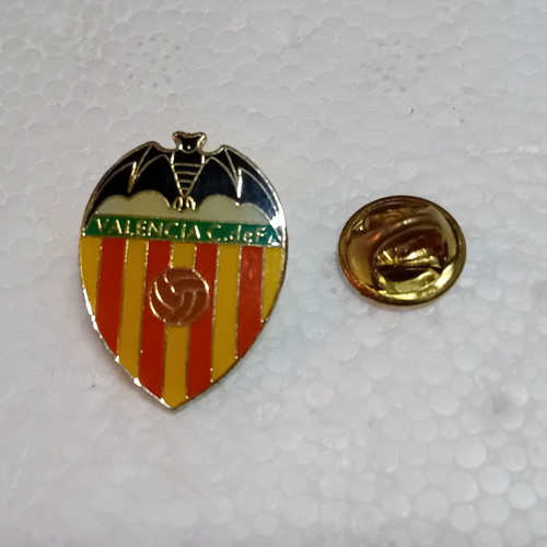 Valencia CF collectible pin new, Spanish football league