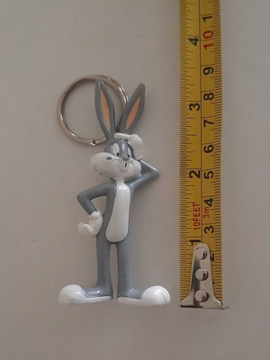 Bugs Bunny keychain like new, Warner Bros, gray