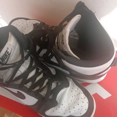 Nike Dunk High used, size 42, black and white