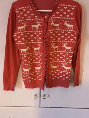 Pink knitted cardigan like new with reindeer size M