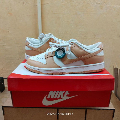 Nike Dunk Low Sail/Harvest Moon size 44.5 new unisex sneakers