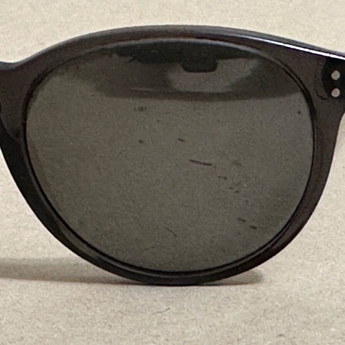 Polo sunglasses used with scratch
