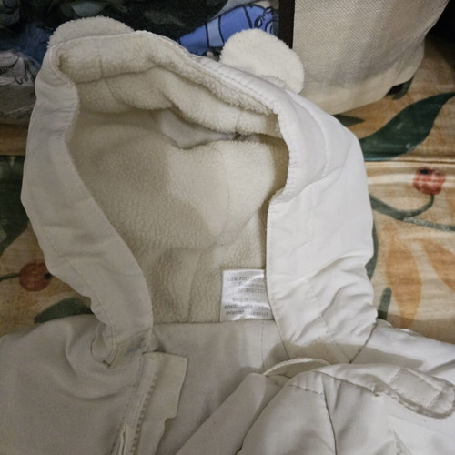 Baby all-in-one jacket like new, white with bear design, up to 3 months