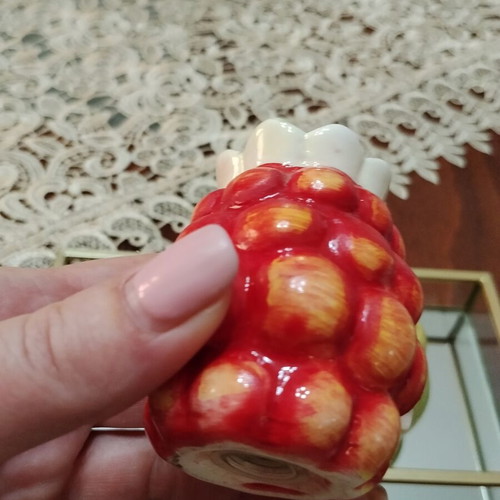 Vintage ceramic salt and pepper set pineapple and pear, like new