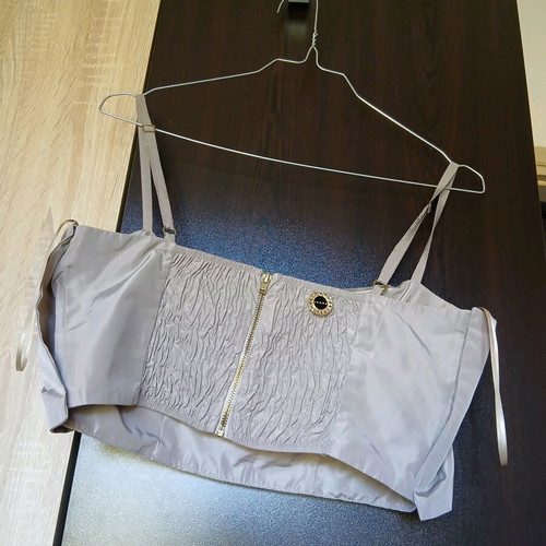 Lynne set high-waisted skirt size 36 and bust size 38 like new