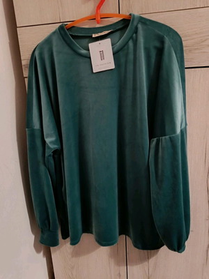 Velvet blouse new, one size