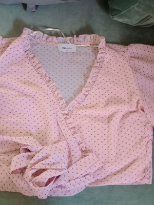 Crop top BSB νούμερο 42 σαν καινούργιο, άσπρο και ροζ