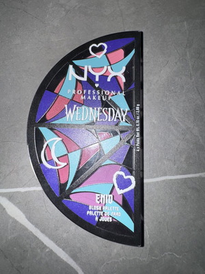 NYX Wednesday Enid παλέτα ρουζ σαν καινούργιο