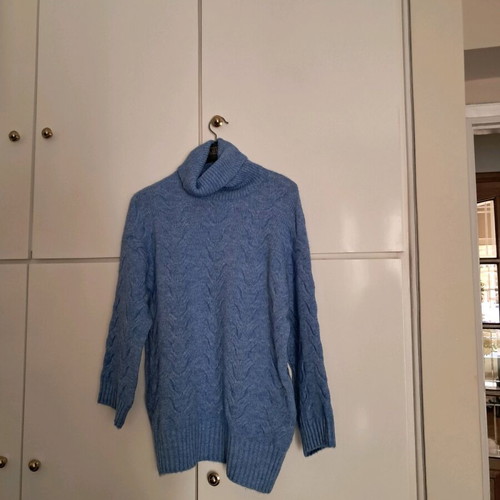 Blue blouse dress like new or long sweater