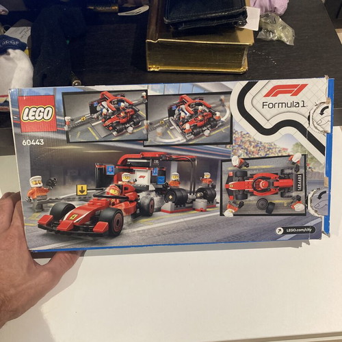 Lego 60443 City Formula 1 Pit Stop set