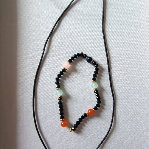 Necklace with bracelet like new with black stones