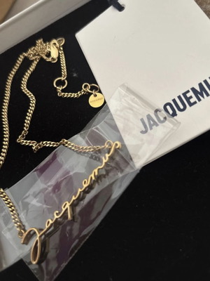 Jacquemus колие като ново, златисто