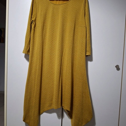 Women's dress mustard like new