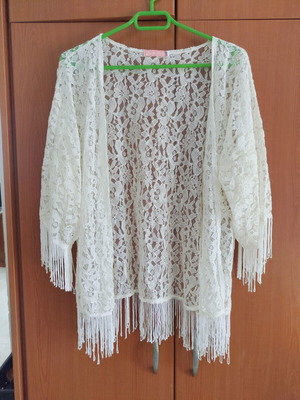 Lace cardigan with fringes like new, white, sizes M/L