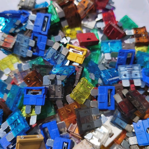 Car fuses new, pack of 210 pieces