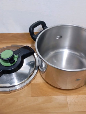 Tefal Χύτρα Ταχύτητας 8 Λίτρων Μεταχειρισμένη, Σε Καλή Κατάσταση