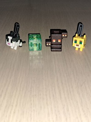 Σετ 12 φιγούρες Minecraft Kinder Joy