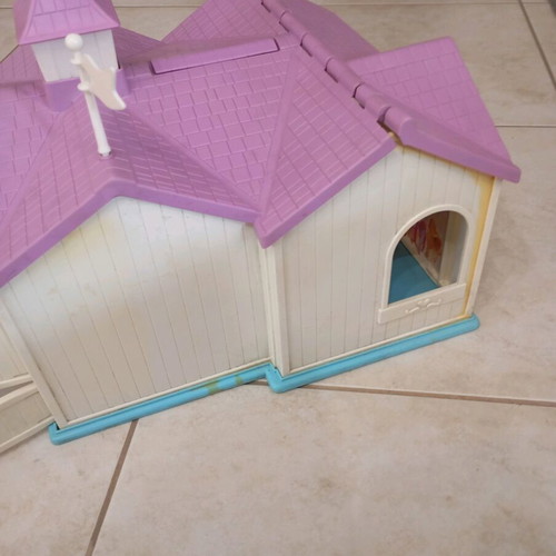 My Little Pony stable used with 2 ponies from 1984