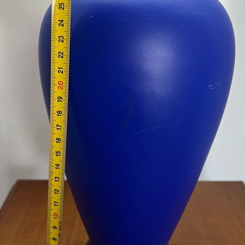 Decorative vase used, blue color