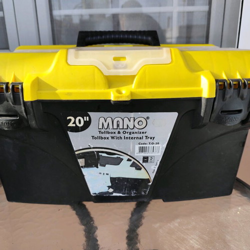 Mano 20" toolbox used with organizer and internal tray