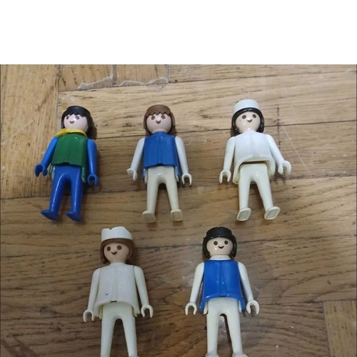 Playmobil Police Set used, old edition with 5 figures gift