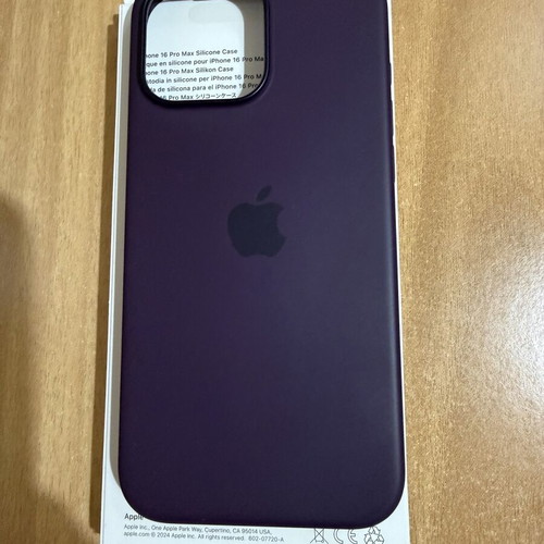 Apple Silicone Case with MagSafe plum for iPhone 16 Pro Max like new