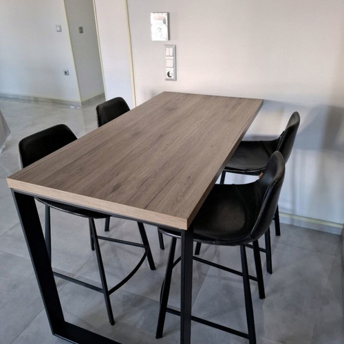 Dutch Bone stools and Scavolini table set like new