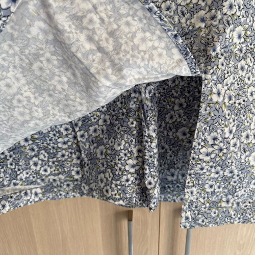 Floral skorts Disney like new, size 38, blue and purple
