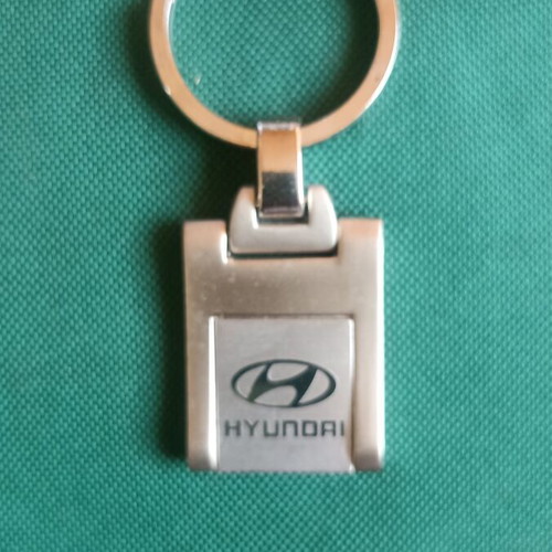 Vintage Hyundai metallic keychain, New Old Stock (NOS), 33g curved design