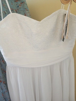 Swing white short dress, new with tag, silk touch