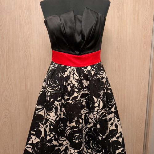 Ysatis strapless dress with black satin bust and floral skirt