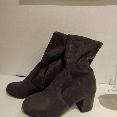 Over Knee Boots Size 37 Grey Like New