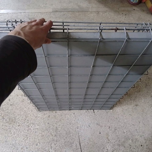 Dog crate like new, metal foldable with sheet base