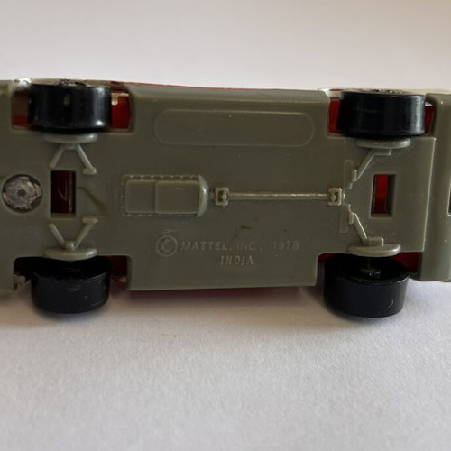 Hot Wheels 1990 Inside Story Van used