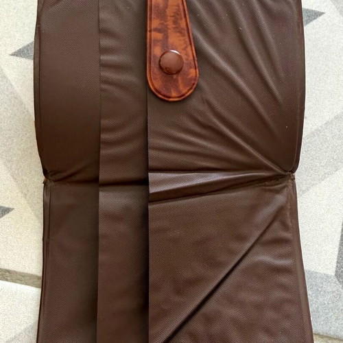 Vintage brown leather wallet used with frame closure