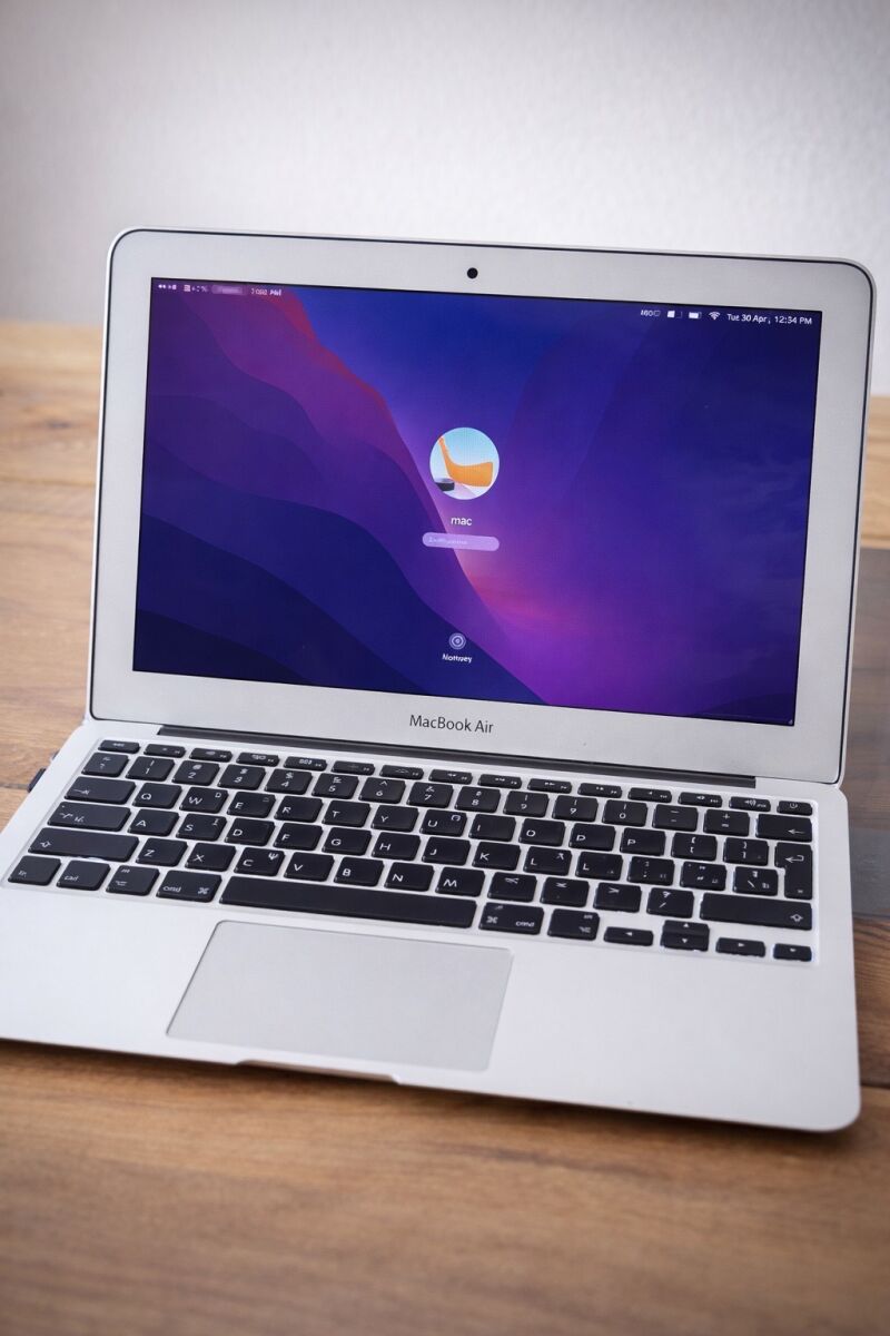 MacBook Air 11” (Early 2015) used,… - € 140,00 - Vendora.cy