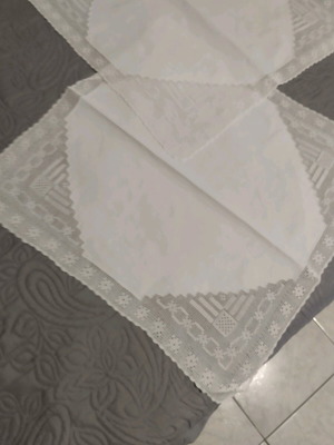 Table linens with knitted corners, two, like new
