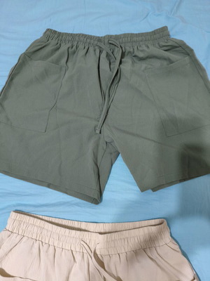Shein bermuda shorts new, pack of 3, size Large, multicolor