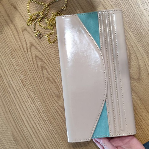 Handbag used, beige and turquoise, formal with chain rings