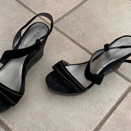 Cafe Noir platform shoes size 40 used, black suede, wooden platform