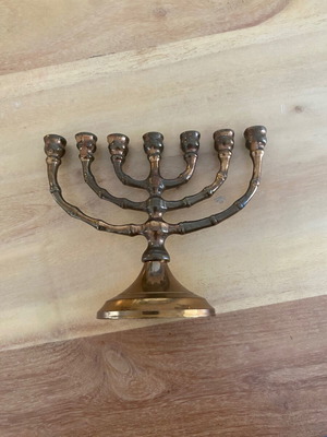 Bronze candlestick like new, height 9 cm